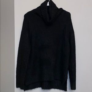 Vici turtleneck. S. Gently worn.